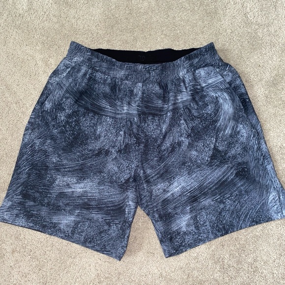 Lululemon Channel Cross Swim Short 7"‎ Men’s Large Swimwear Trunks - Picture 15 of 15